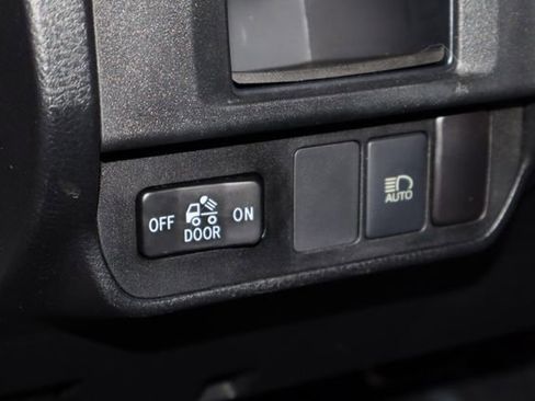 Used 2019 Toyota Tacoma SR5 image 23