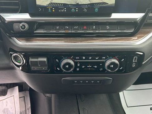 New 2026 Chevrolet Silverado 2500 LT w/ Trail Boss Package AWD/4WD image 29