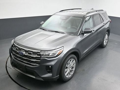 New 2026 Ford Explorer Active w/ Active Comfort Package image 17