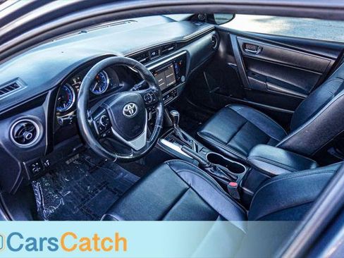 Used 2018 Toyota Corolla XLE image 18