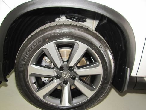 Certified 2023 Honda Pilot Touring image 26