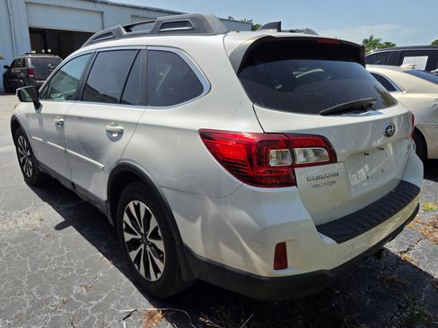 Used 2016 Subaru Outback 2.5i Limited AWD/4WD image 4
