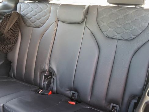 Used 2022 Hyundai Palisade Limited image 19