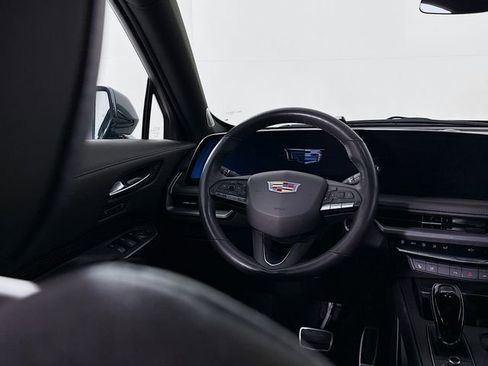 Used 2024 Cadillac XT4 Sport AWD/4WD image 11