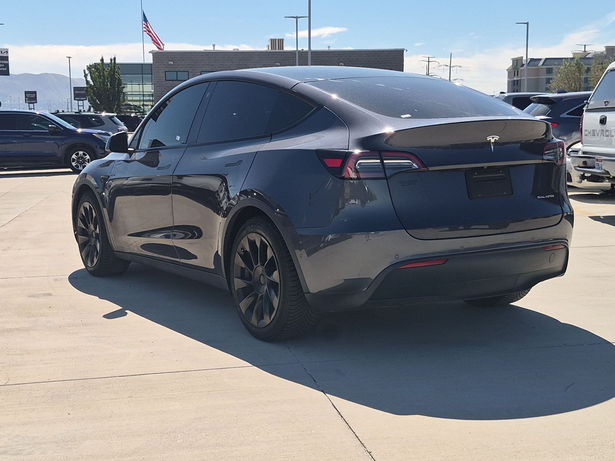 Used 2021 Tesla Model Y Long Range AWD/4WD image 4