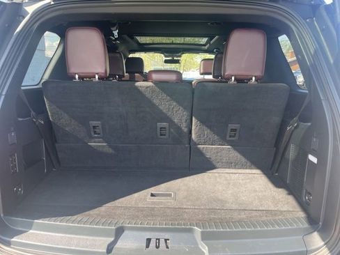 Used 2023 Ford Expedition Limited AWD/4WD image 13