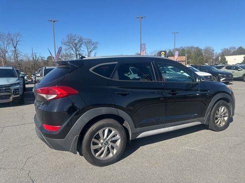 Used 2017 Hyundai Tucson SE Plus image 4