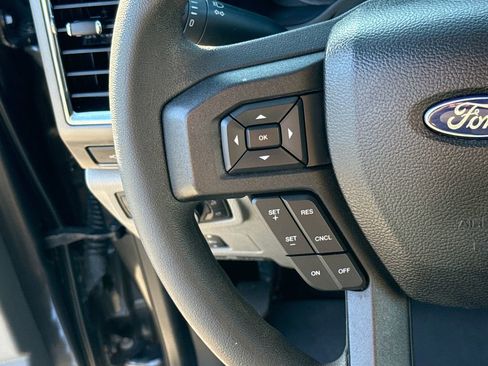 Used 2017 Ford F250 XLT w/ XLT Premium Package image 15