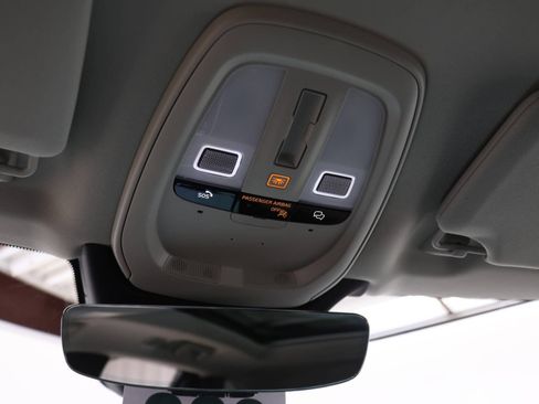 New 2026 Volvo XC90 B6 Plus w/ Protection Package Premier image 12