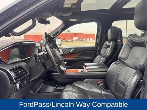 Used 2019 Lincoln Navigator L Reserve AWD/4WD image 8
