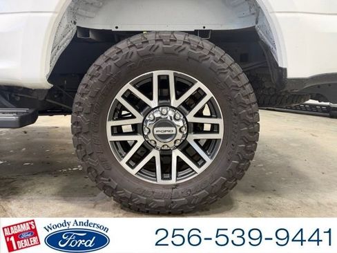 Used 2018 Ford F250 Lariat w/ Lariat Ultimate Package AWD/4WD image 8