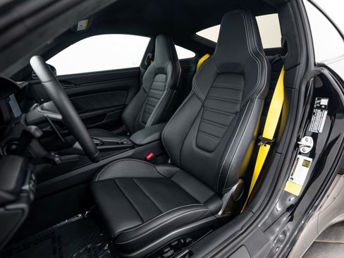 Certified 2026 Porsche 911 Carrera GTS RWD image 5