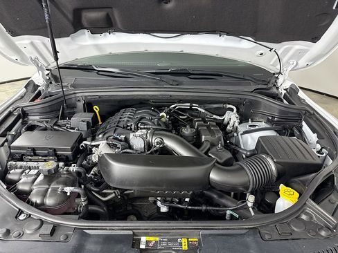 Used 2025 Dodge Durango GT image 37