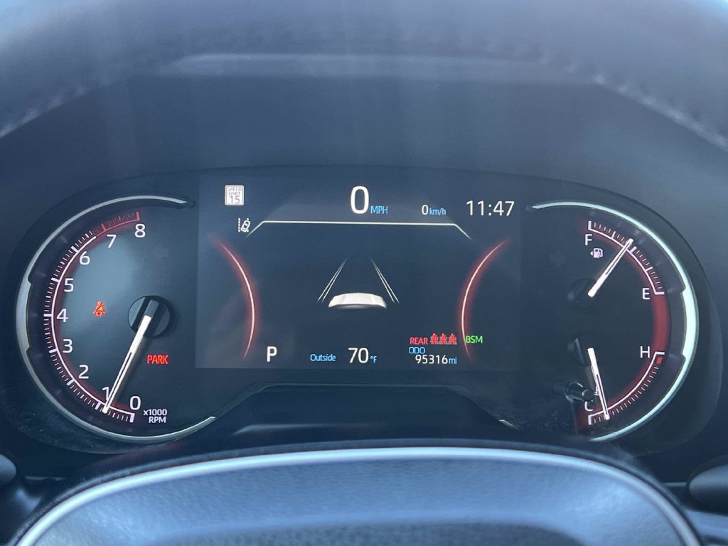 Used 2020 Toyota RAV4 Limited AWD/4WD image 28