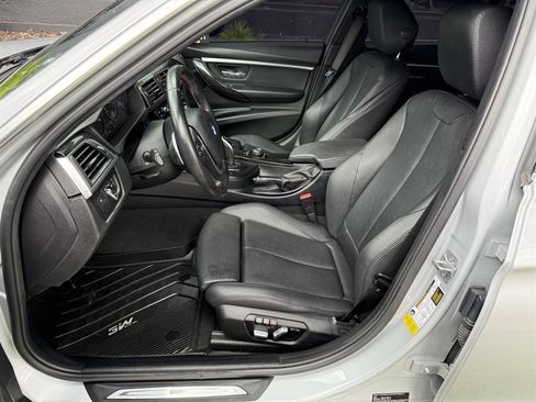 Used 2018 BMW 330i Sedan RWD image 13