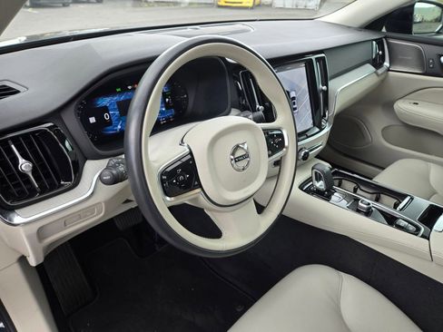 Certified 2025 Volvo S60 T8 Plus AWD/4WD image 16