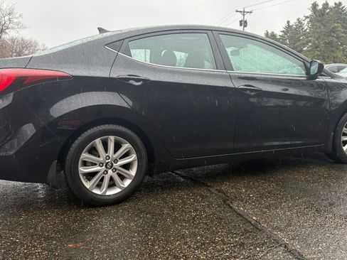 Used 2015 Hyundai Elantra SE w/ Option Group 03 image 10