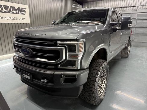 Used 2022 Ford F250 Platinum w/ FX4 Off-Road Package AWD/4WD image 9