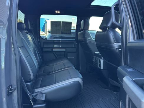 Used 2018 Ford F150 Raptor w/ Equipment Group 802A Luxury image 11