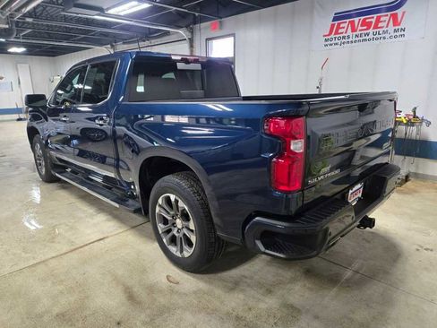 Certified 2022 Chevrolet Silverado 1500 High Country w/ Technology Package image 6