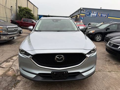 Used 2020 MAZDA CX-5 Touring FWD image 2