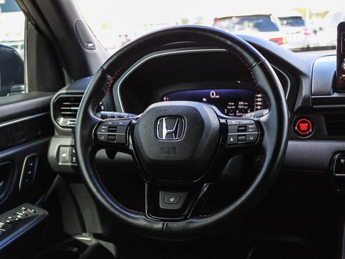 Certified 2025 Honda Pilot Black Edition image 15