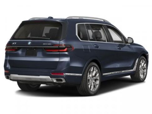 Used 2025 BMW X7 M60i AWD/4WD image 2