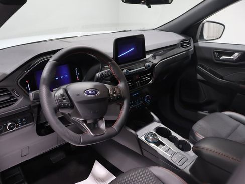 Used 2025 Ford Escape ST-Line Select AWD/4WD image 15