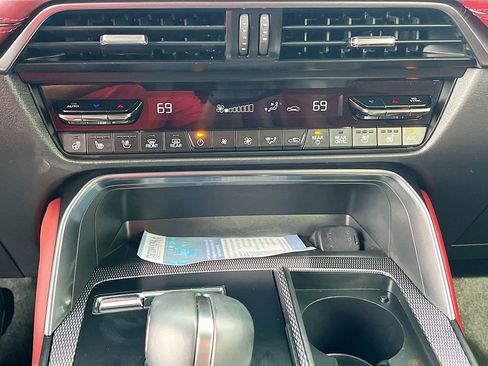 Used 2025 MAZDA CX-70 3.3 Turbo S w/ Premium Package image 16