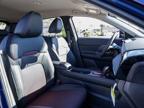 New 2026 Nissan Kicks SR image 19