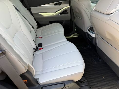 New 2026 INFINITI QX60 Luxe FWD image 16