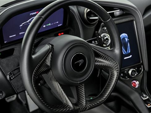 Used 2019 McLaren 720S RWD image 21
