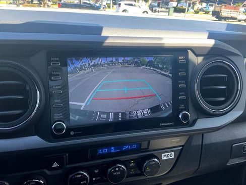 Used 2023 Toyota Tacoma TRD Off-Road image 25