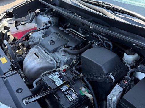 Used 2013 Toyota RAV4 XLE AWD/4WD image 43