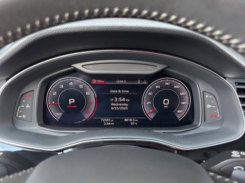 Used 2019 Audi Q8 Premium w/ Convenience Package image 3