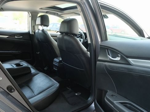 Used 2020 Honda Civic Touring image 26