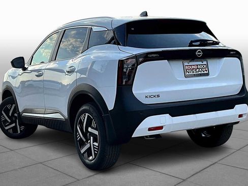 New 2026 Nissan Kicks SV image 7