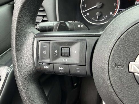 Used 2024 Nissan Rogue S AWD/4WD image 34