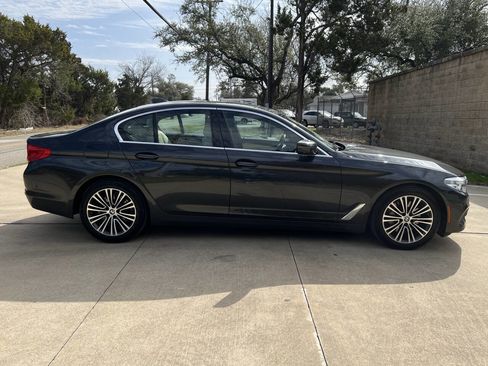 Used 2019 BMW 530i w/ Convenience Package image 14