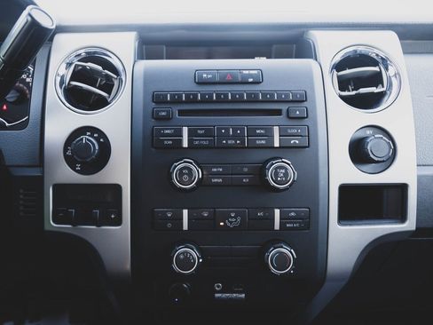 Used 2012 Ford F150 XLT w/ XLT Chrome Pkg image 3