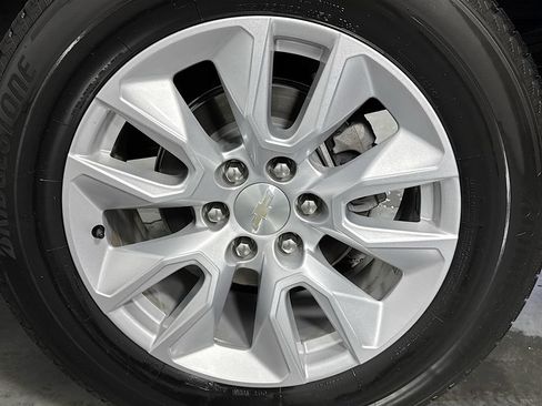 Used 2022 Chevrolet Silverado 1500 Custom image 32