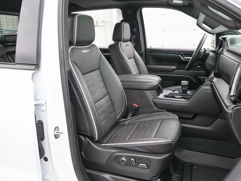 Used 2024 GMC Sierra 1500 AT4X image 22