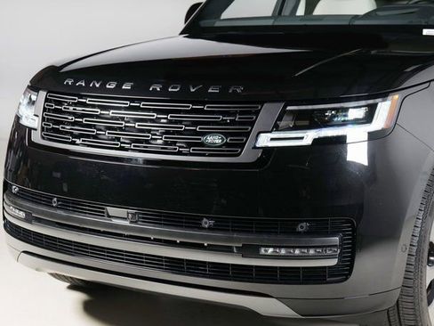 New 2026 Land Rover Range Rover SE image 24