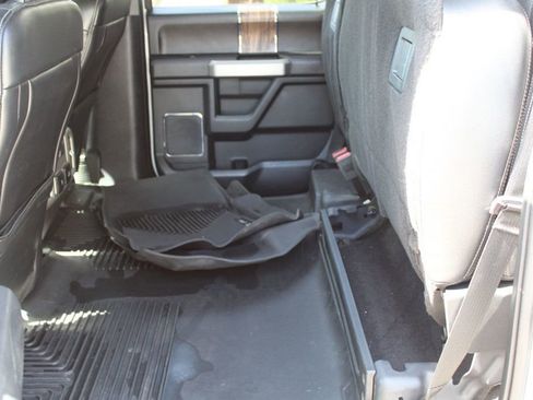 Used 2018 Ford F150 Lariat image 19