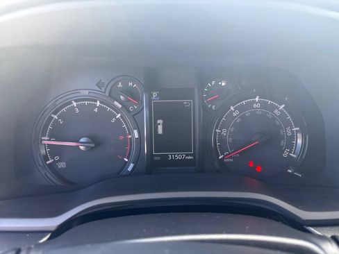 Used 2021 Toyota 4Runner Trail Special Edition AWD/4WD image 19