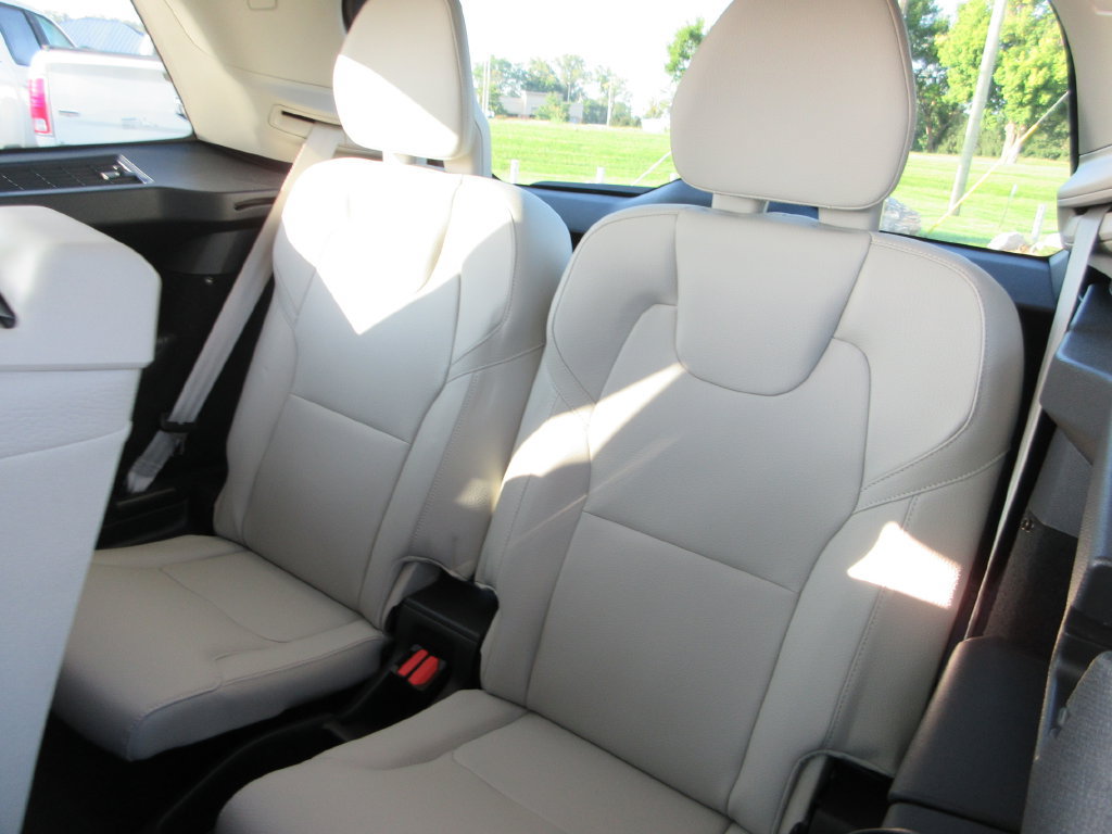 Used 2022 Volvo XC90 T6 Momentum w/ Advanced Package AWD/4WD image 24