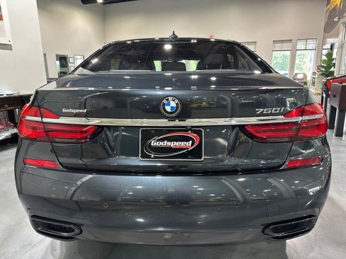 Used 2018 BMW 750i RWD image 34