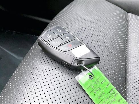 Used 2023 Buick Envision Essence w/ Sport Touring Package image 12