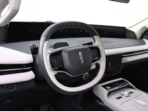 New 2026 Lincoln Navigator Reserve w/ Jet Appearance Package image 11