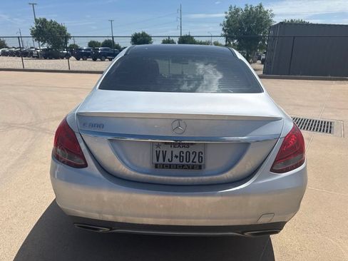 Used 2018 Mercedes-Benz C 300 Sedan image 4